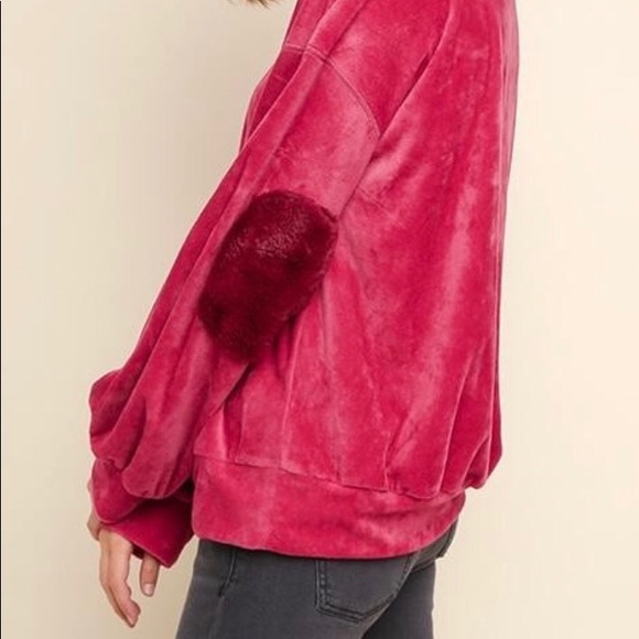 Ladies magenta pink sweatshirt like top - Picture 2 of 3